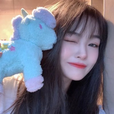 站起来的女孩